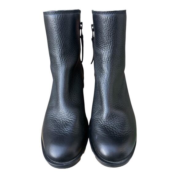 Sorel Phoenix Waterproof Black Leather Bootie Women size 8 - Picture 3 of 8